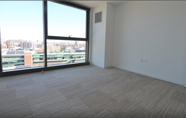 1 bed, 1 bath, 781 sqft, $4,000, Unit 1411