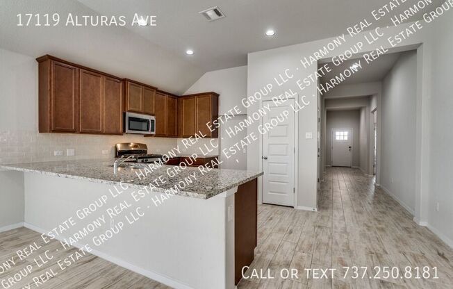 17119 ALTURAS AVE