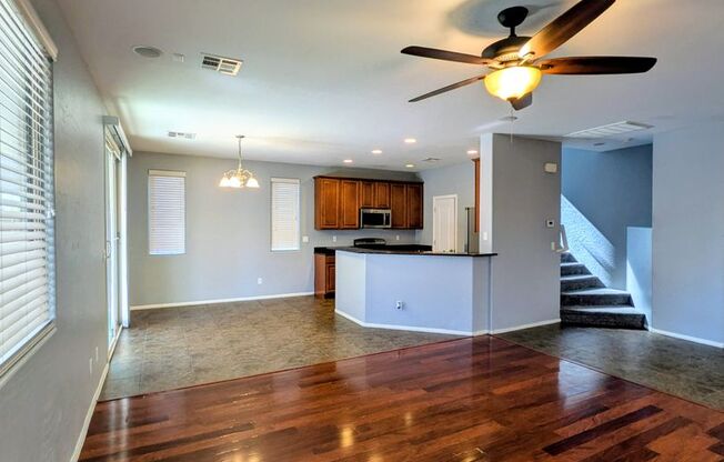 HENDERSON HOME IN GATED COMMUNITY