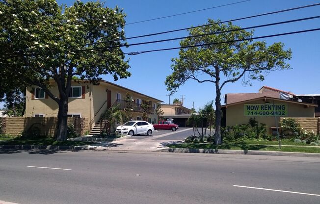 Studio, 1 bath, $1,750, Unit 1607-7