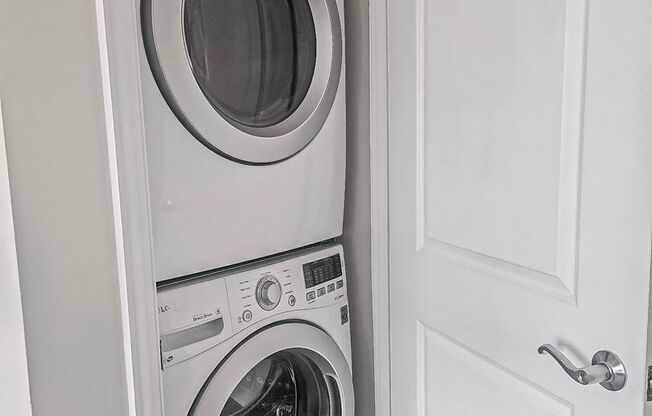 1 bed, 1 bath, $2,150, Unit # 350