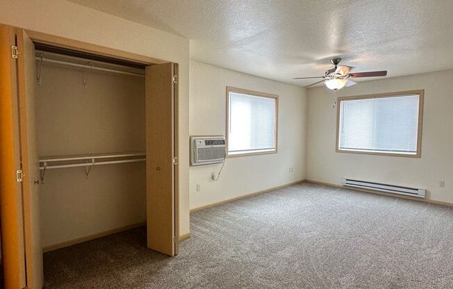 2 beds, 2 baths, 1,200 sqft, $1,495, Unit 3717-108