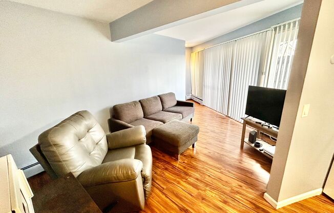 1 bed, 1 bath, 580 sqft, $1,760, Unit 05