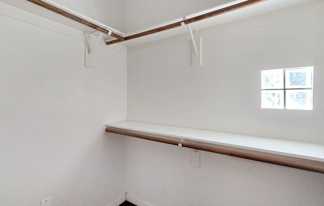 2 beds, 2 baths, $1,525, Unit UNIT 1116