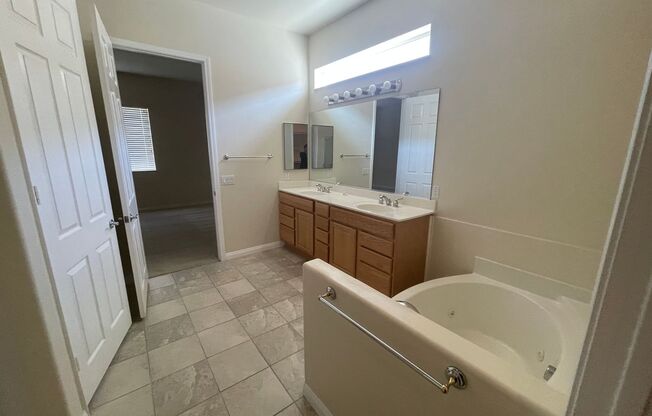 2 beds, 2 baths, $2,450