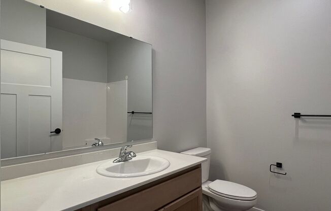 2 beds, 2 baths, 1,279 sqft, $2,850, Unit WR 305-310