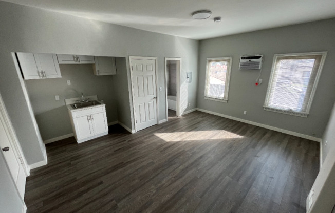 1140 E ELK AVE
