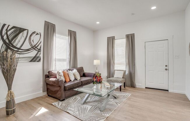 Charming Renovated 3-bedroom, 2-bathroom home!
