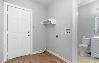 2 beds, 1 bath, $1,195, Unit Unit B