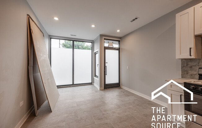 5418 W BELMONT
