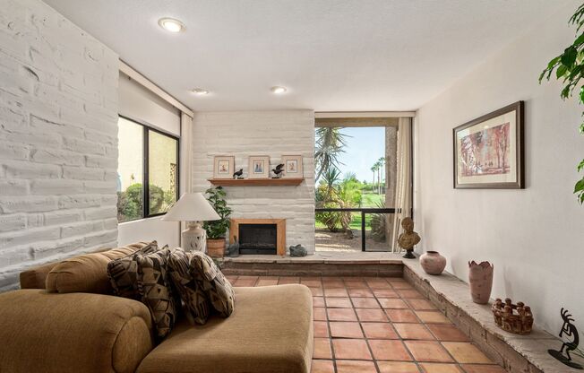 RESORT Style FULLY-FURNISHED Condo in Paradise Valley - 4 bedroom / 2.5 bath