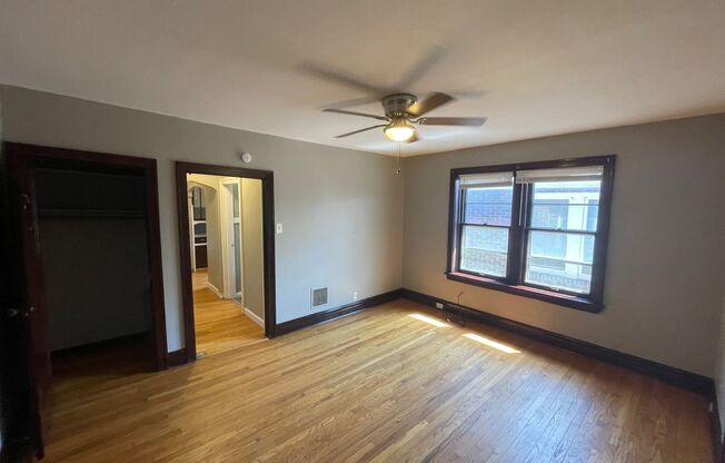 4018 Hydraulic Ave (Maintenance Call First)