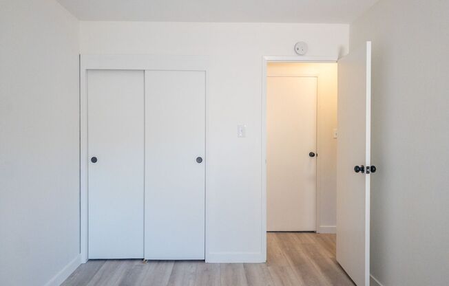 2 beds, 1 bath, $2,550, Unit 2