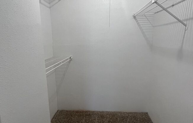 2 beds, 2 baths, 1,038 sqft, $1,085, Unit 2604