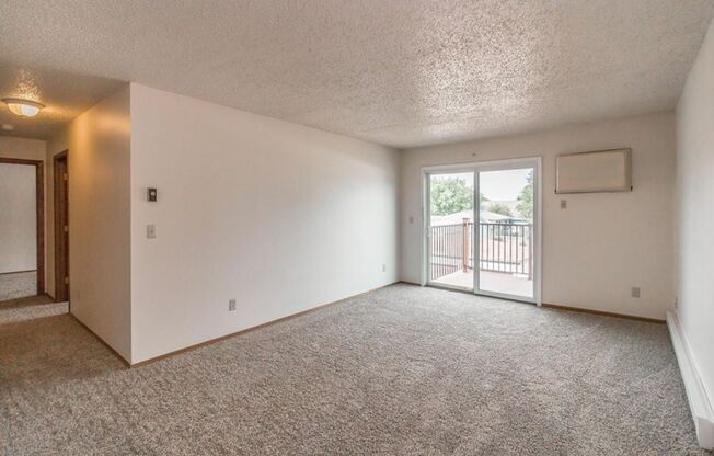 1 bed, 1 bath, 600 sqft, $800, Unit 670-05