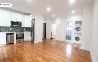 312 W 121 ST