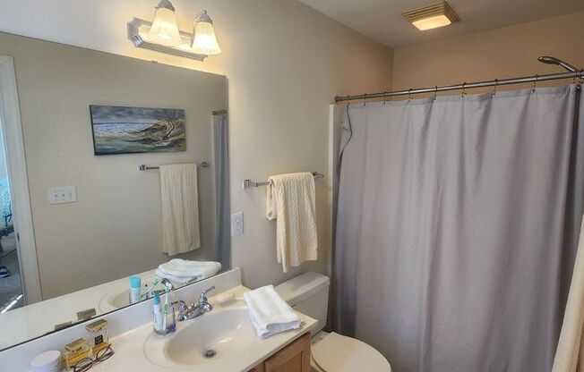 2 beds, 2.5 baths, $1,900