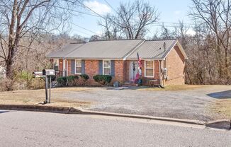 2 Bedroom Duplex With Basement Storage For Rent!