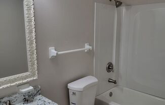 2 beds, 1 bath, $1,095