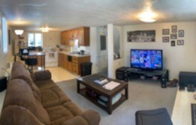 708 S 12th Ave