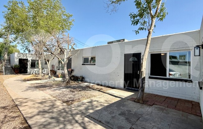 609 S BELLVIEW