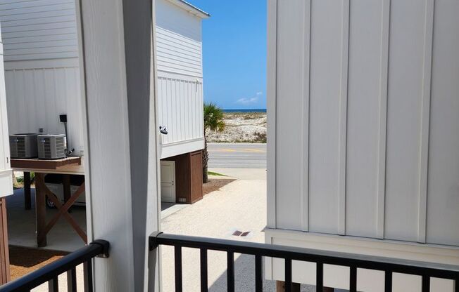 New 2 bedroom/3 bath Beach Cottage in Gulf Shores