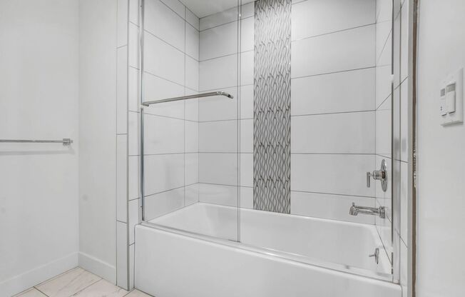 1 bed, 1 bath, 621 sqft, $3,150, Unit 503