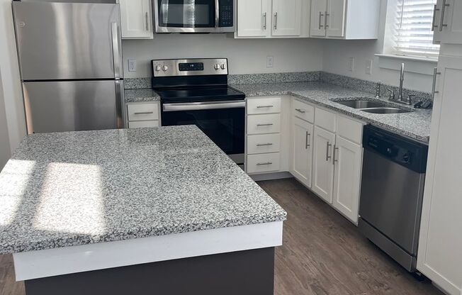 2 beds, 2 baths, 1,180 sqft, $1,775, Unit 23-2321