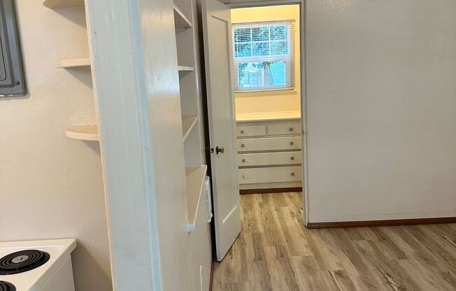 1 bed, 1 bath, $1,100, Unit 751-#1