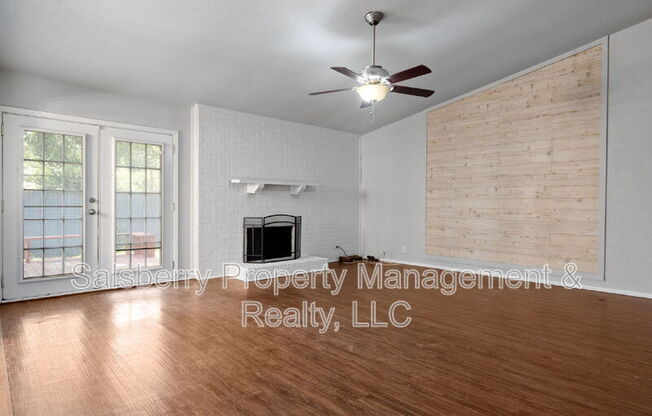 1900 LAVON CRK LN