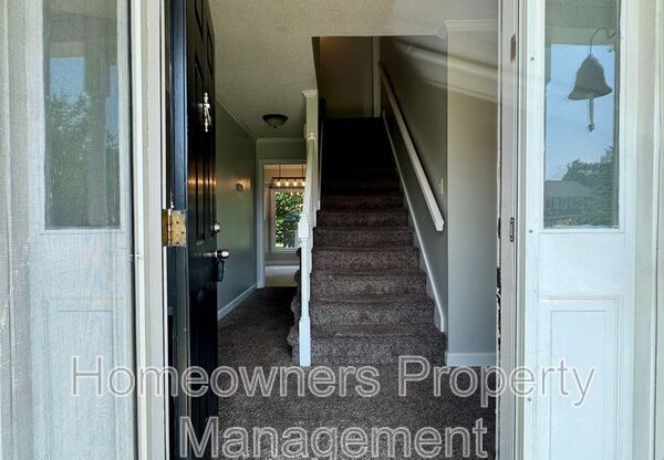2010 WINDLOCK DR