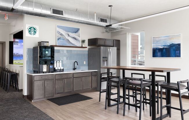 Studio, 1 bath, 458 sqft, $810, Unit 131