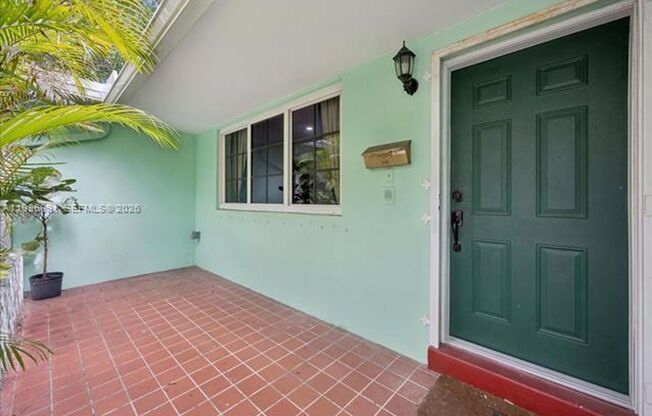 3490 William Ave MIAMI, FL 33133