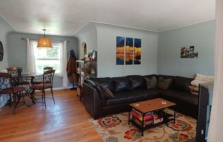 3 beds, 1 bath, $2,600