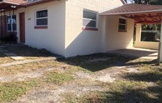 2 Bedroom / 1 Bath Duplex Apartment in Sanford Available Now!