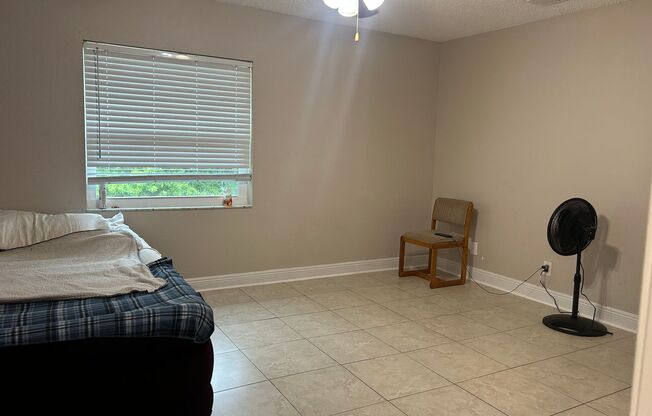 2 beds, 2 baths, $1,600, Unit # 16202