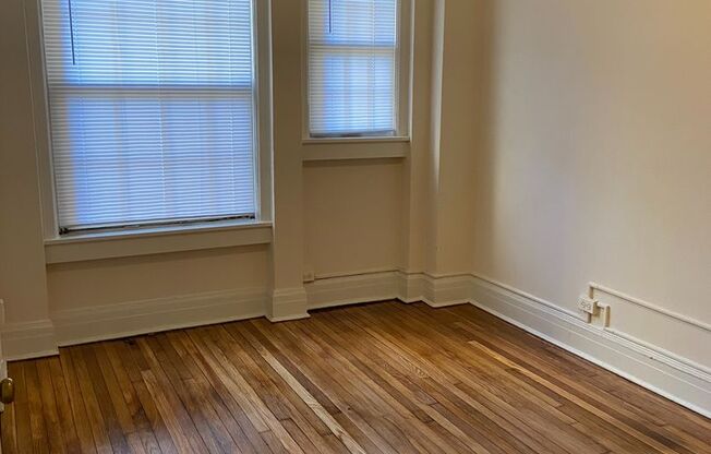 1 bed, 1 bath, 550 sqft, $1,325, Unit 208