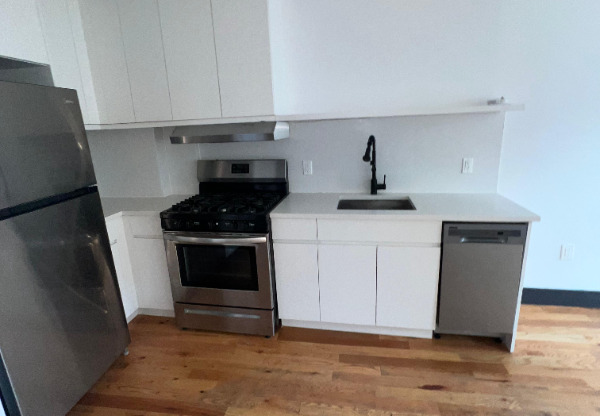 568 COMMUNIPAW AVE