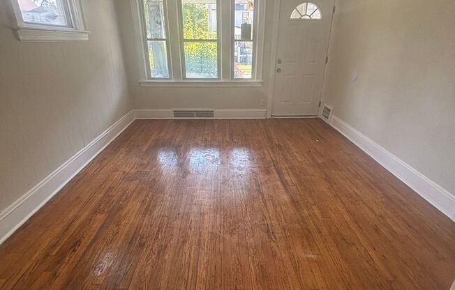 Cleveland East Side 2 bedroom down