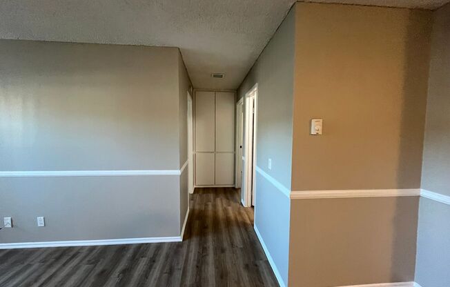 2 beds, 1 bath, 980 sqft, $2,500, Unit 046