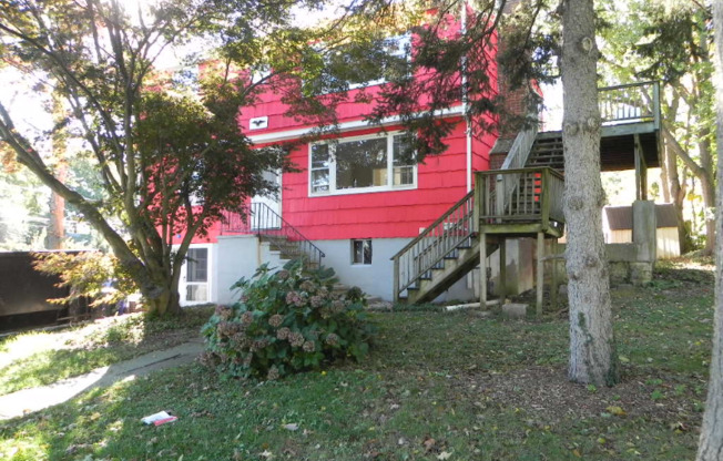 32 DEERFIELD ST