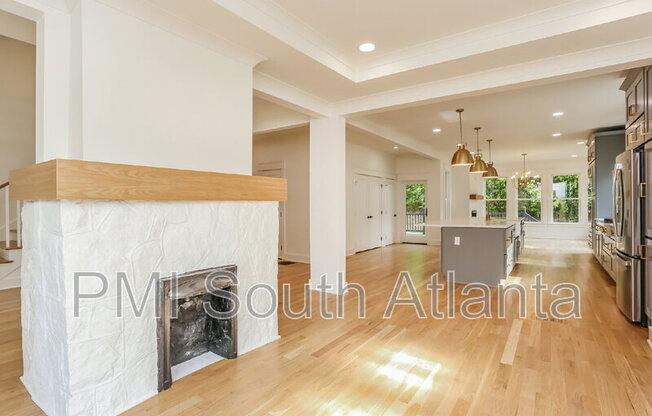 116 3 AVE