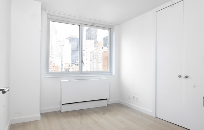 1 bed, 1 bath, $5,095, Unit 21B