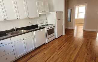 5028 N Springfield Ave