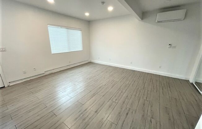 WONDERFUL NEW STUDIO UNIT IN QUIET LONG BEACH NEIGHBORHOOD