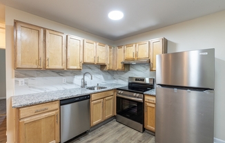 2 beds, 1 bath, 750 sqft, $2,900, Unit 8