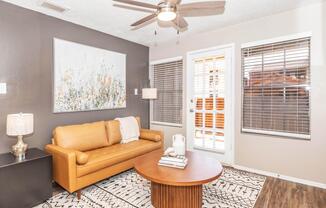 2 beds, 2 baths, 900 sqft, $919