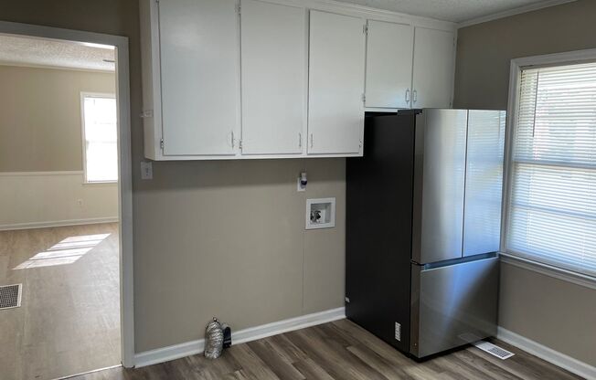 2 beds, 1 bath, $900