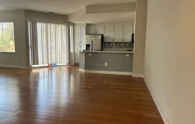 2 beds, 2 baths, $3,500