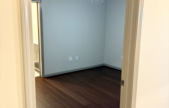 2 beds, 2 baths, 920 sqft, $2,050, Unit 507